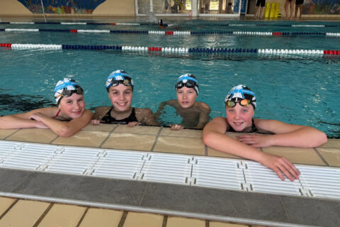 2025-03-19_champions_felicitations_aux_champions_academiques_de_natation